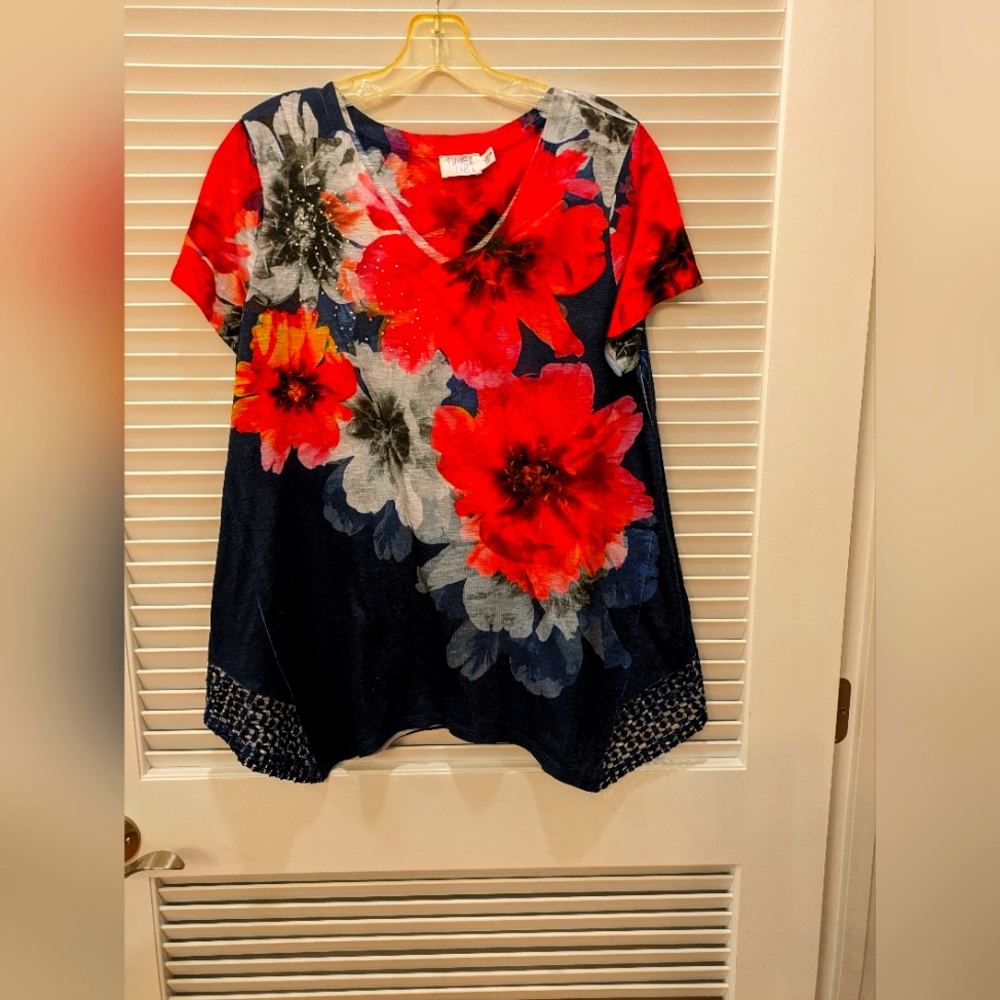 Women's Flowy Top With Flowers